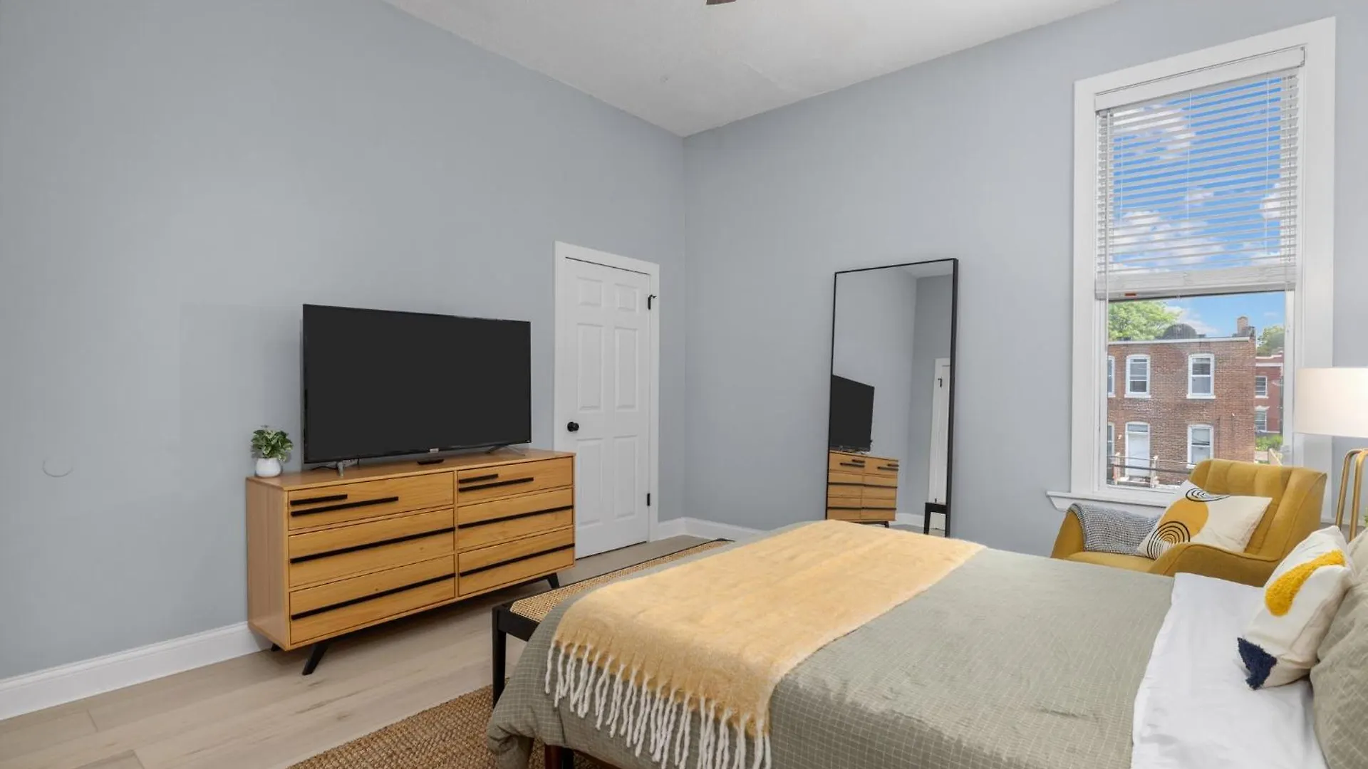 Luka Abodes II Apartment Saint Louis
